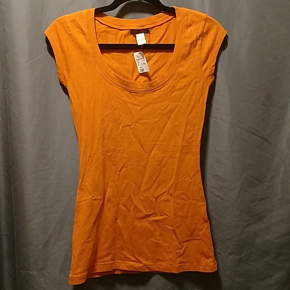 Orange Fitted Tshirt 🍊